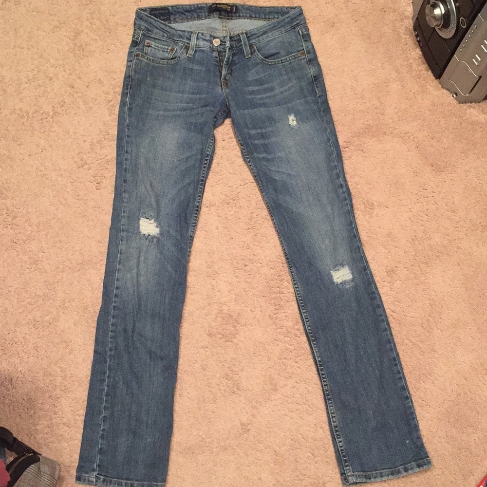 Size 5 medium Levi light wash jeans